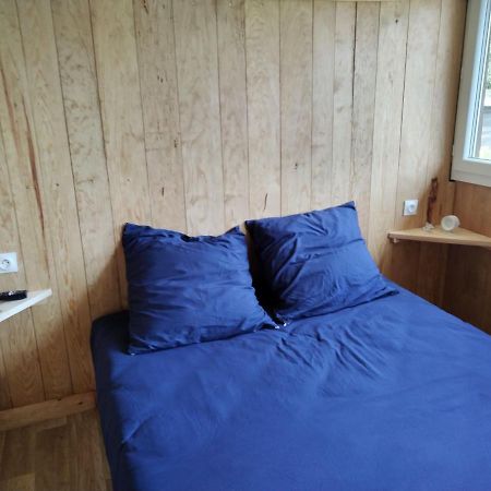 Chambre 2 A 4 Pers Gite Du Gardoir Boresse-et-Martron Exteriör bild
