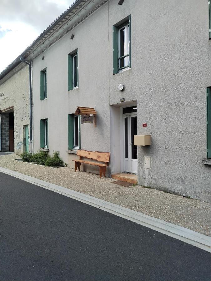 Chambre 2 A 4 Pers Gite Du Gardoir Boresse-et-Martron Exteriör bild
