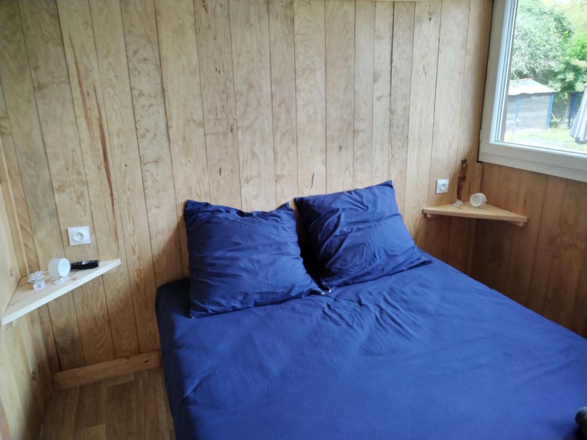 Chambre 2 A 4 Pers Gite Du Gardoir Boresse-et-Martron Exteriör bild